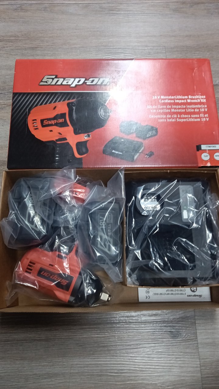 18v 1/2" BLDC IMPACT WR RED